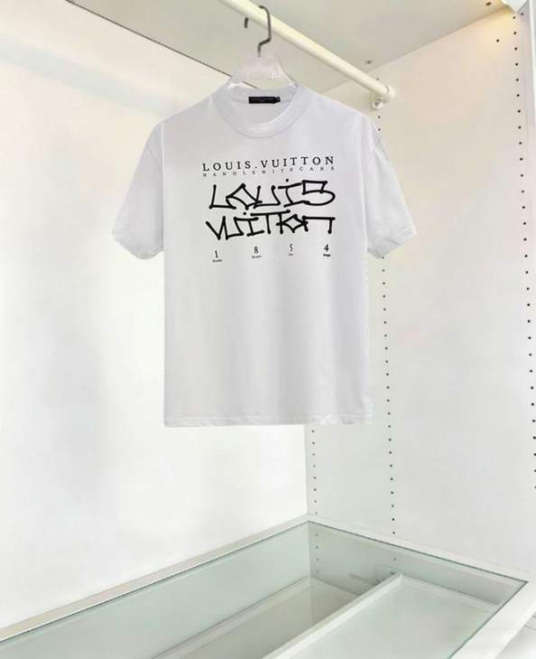 Picture of Louis Vuitton T Shirts Short _SKULVS-2XLaatx107851